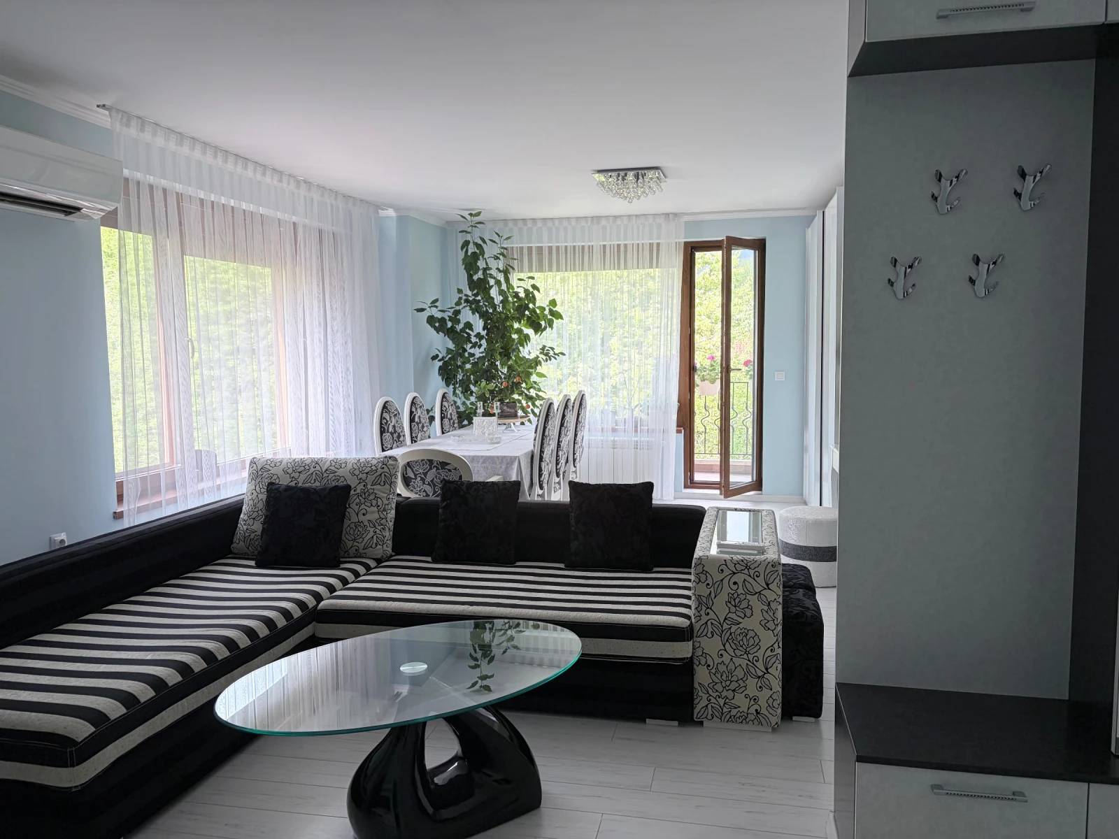 Продава 2-СТАЕН, град София, Симеоново • 280000 € / 547632.40 лв. • 90640266 1 — Holmes.bg Продава 2-СТАЕН, град София, Симеоново • 280000 € / 547632.40 лв. • 90640266 1