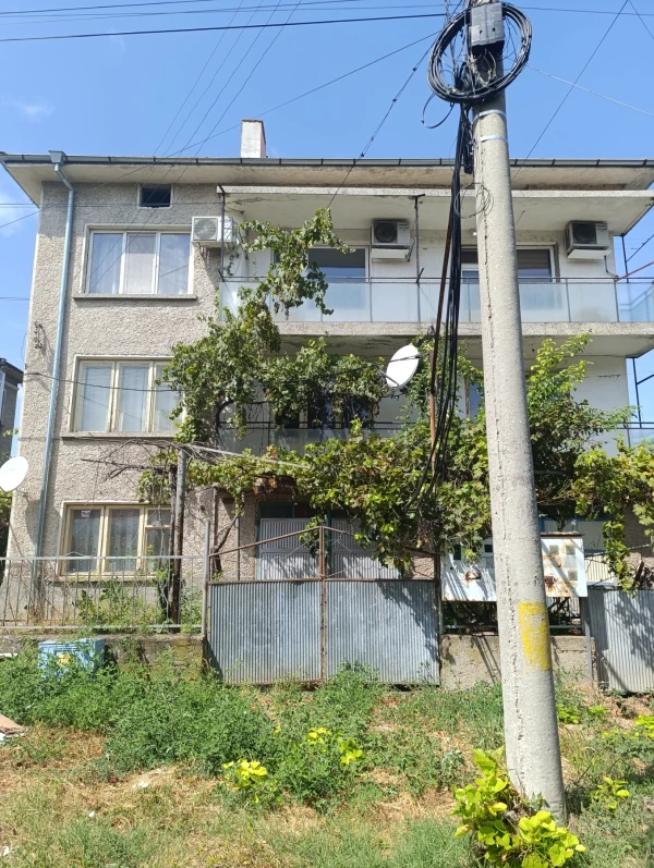 ЕТАЖ ОТ КЪЩА, 100 m2 - Holmes.bg ЕТАЖ ОТ КЪЩА, 100 m2