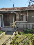 Продава КЪЩА, област Стара Загора, гр. Чирпан • 110000 € / 215141.30 лв. • 27758272 4 — Holmes.bg Продава КЪЩА, област Стара Загора, гр. Чирпан • 110000 € / 215141.30 лв. • 27758272 4