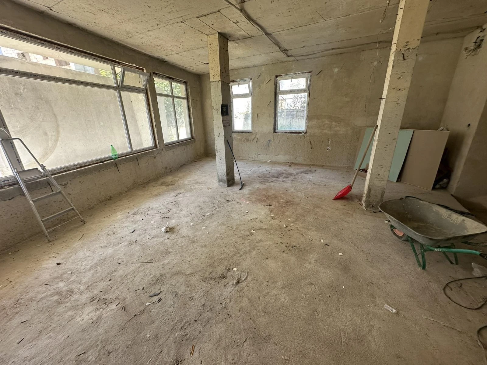 Продава ЗАВЕДЕНИЕ, град Варна, Изгрев • 300000 € / 586749.00 лв. • 84016379 1 — Holmes.bg Продава ЗАВЕДЕНИЕ, град Варна, Изгрев • 300000 € / 586749.00 лв. • 84016379 1