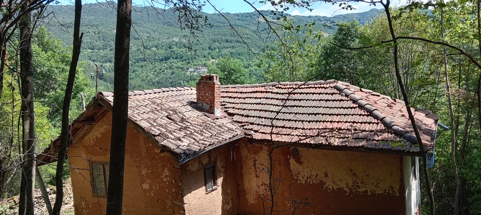 Продава КЪЩА, област София, с. Лесковдол • 20000 лв. • 47385301 — Holmes.bg