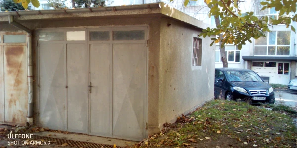 ГАРАЖ, ПАРКОМЯСТО, 18 m2