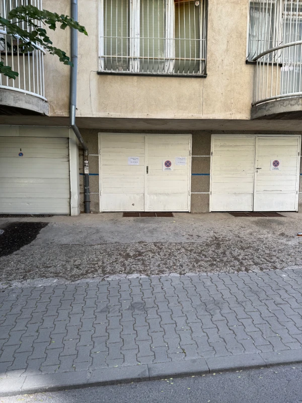 ГАРАЖ, ПАРКОМЯСТО, 18 m2