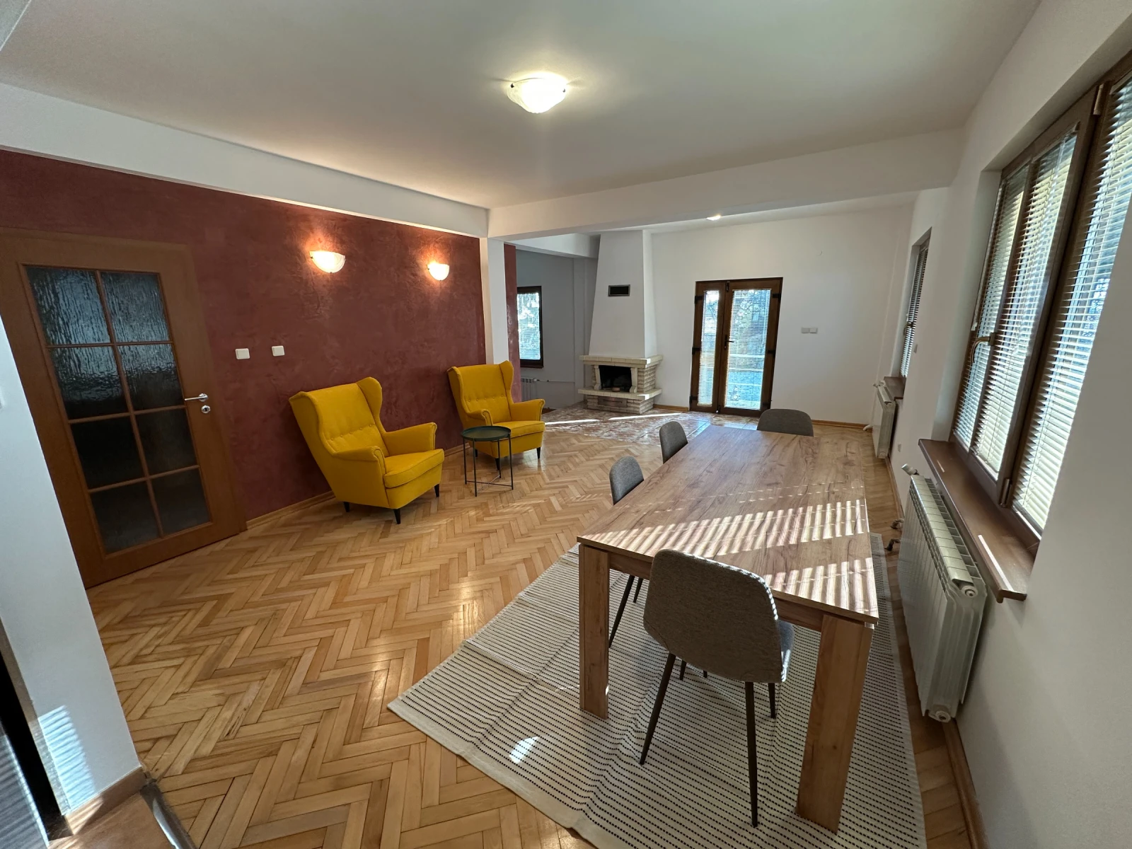 Под наем КЪЩА, град София, Бояна • 1100 € • 61062609 — Holmes.bg
